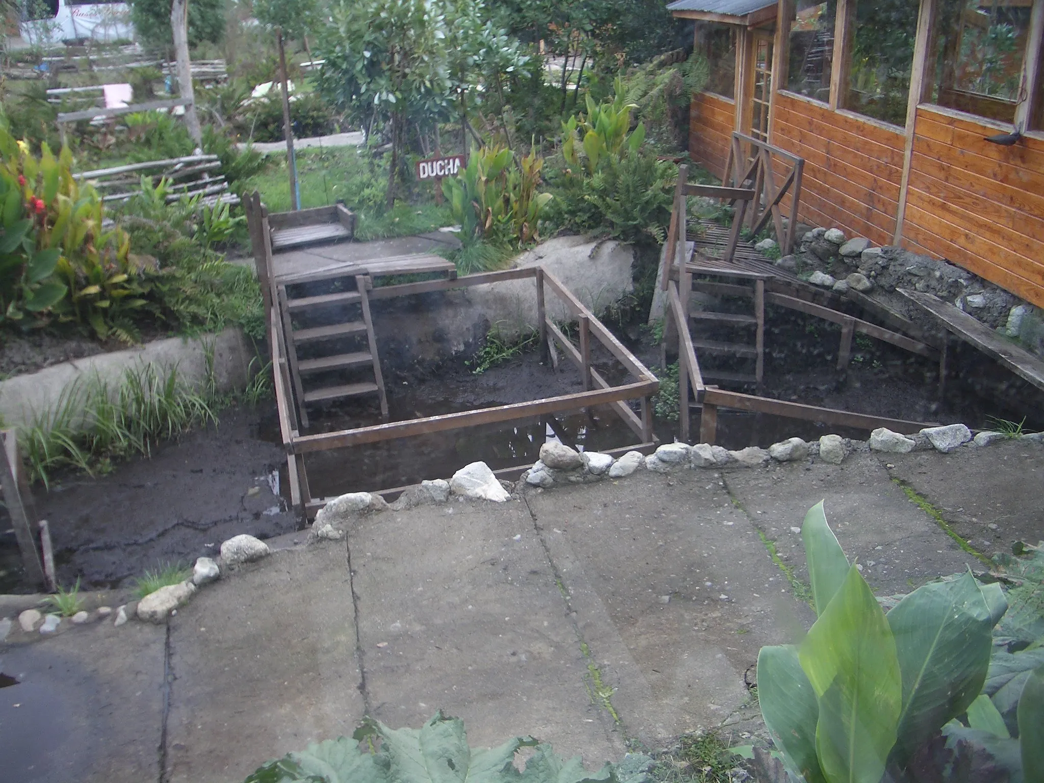 Baños de barro en Termas de San Luis.